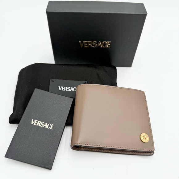 Versace Bi Fold Wallet (brown) - Picture 1 of 6